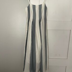 Madewell Striped Maxi Dress in Gray and White